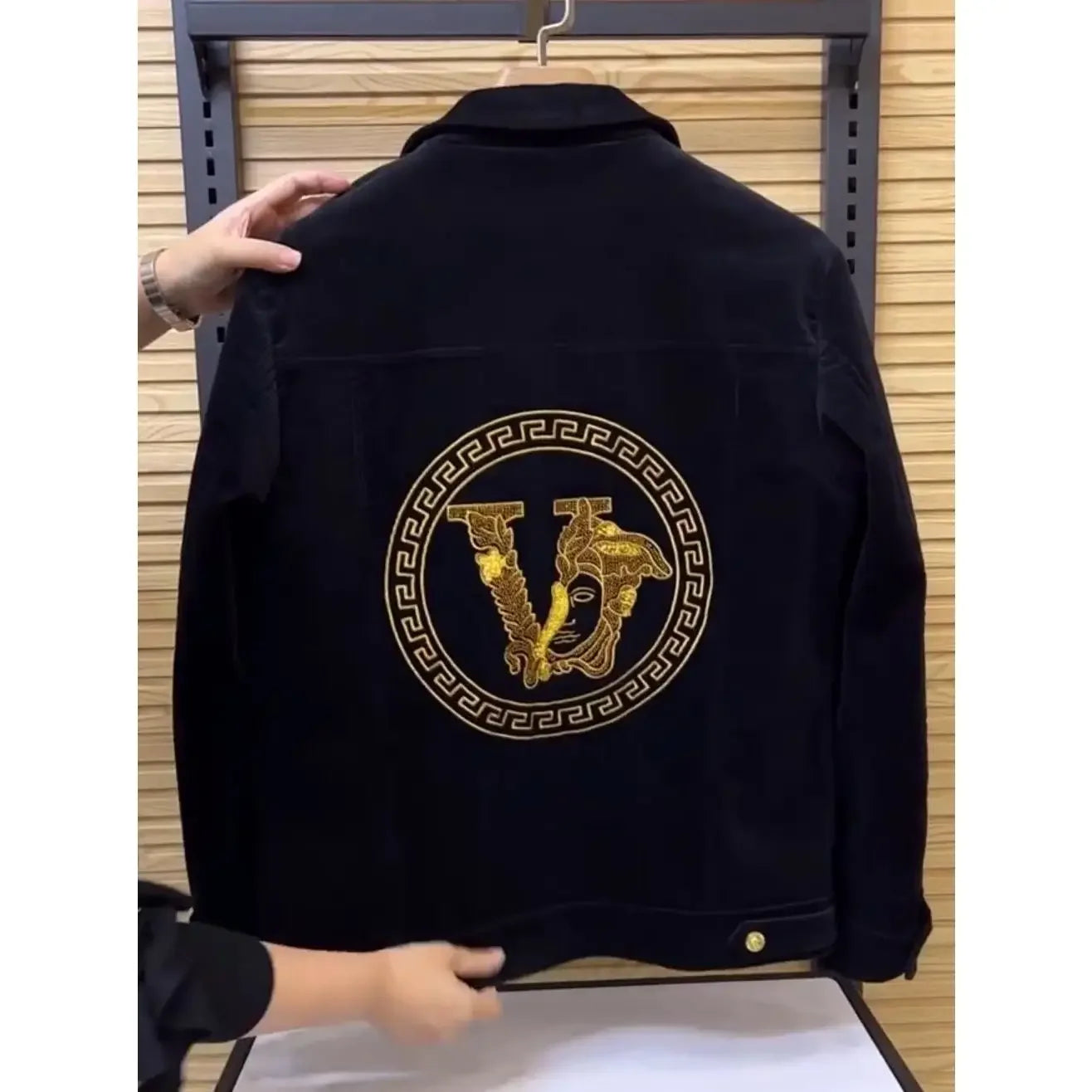 high-end casual lapel jacket..